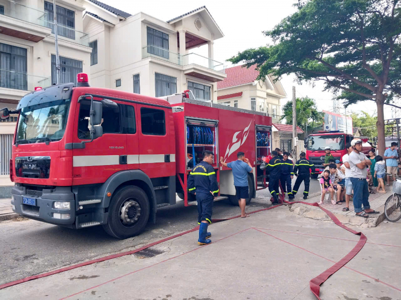 Dập tắt kịp thời đám cháy tại căn hộ chung cư Bình An -0