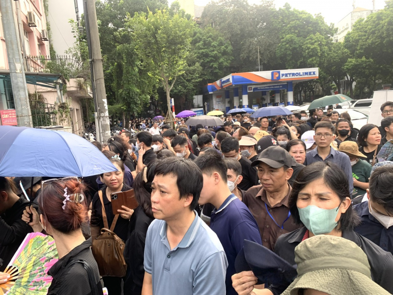 Dòng người nối dài, lặng yên, thành kính vào viếng Tổng Bí thư Nguyễn Phú Trọng -0