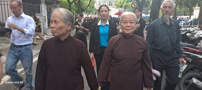 Dòng người nối dài, lặng yên, thành kính vào viếng Tổng Bí thư Nguyễn Phú Trọng -0