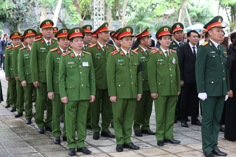 Đoàn đại biểu các đơn vị CAND thành kính viếng Tổng Bí thư Nguyễn Phú Trọng -1