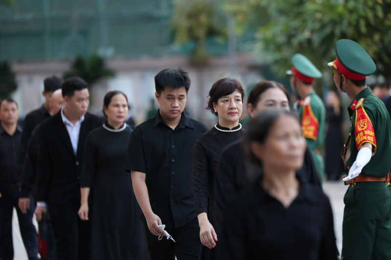 Xúc động những hình ảnh nhân dân vào kính viếng đồng chí Tổng Bí thư -6