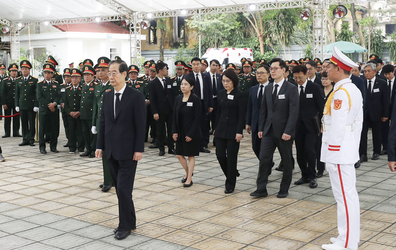 Các nhà lãnh đạo, đại diện các nước viếng Tổng Bí thư Nguyễn Phú Trọng tại Hà Nội -0