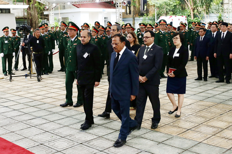 Các nhà lãnh đạo, đại diện các nước viếng Tổng Bí thư Nguyễn Phú Trọng tại Hà Nội -0