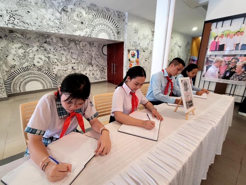 “Đồng chí Tổng Bí thư Nguyễn Phú Trọng sáng mãi trong lòng tuổi trẻ TP Hồ Chí Minh” -0