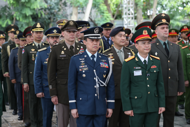 Lãnh đạo nhiều nước và các đoàn quốc tế viếng Tổng Bí thư Nguyễn Phú Trọng tại Hà Nội -0