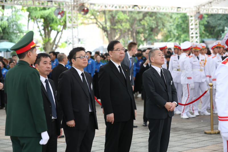 Lãnh đạo nhiều nước và các đoàn quốc tế viếng Tổng Bí thư Nguyễn Phú Trọng tại Hà Nội -0