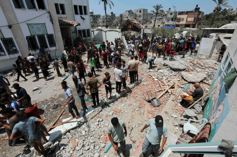 Israel không kích trường học ở Gaza, 130 người thương vong -0