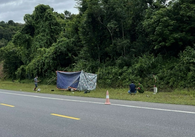 Phát hiện thi thể người đàn ông trên cao tốc -0