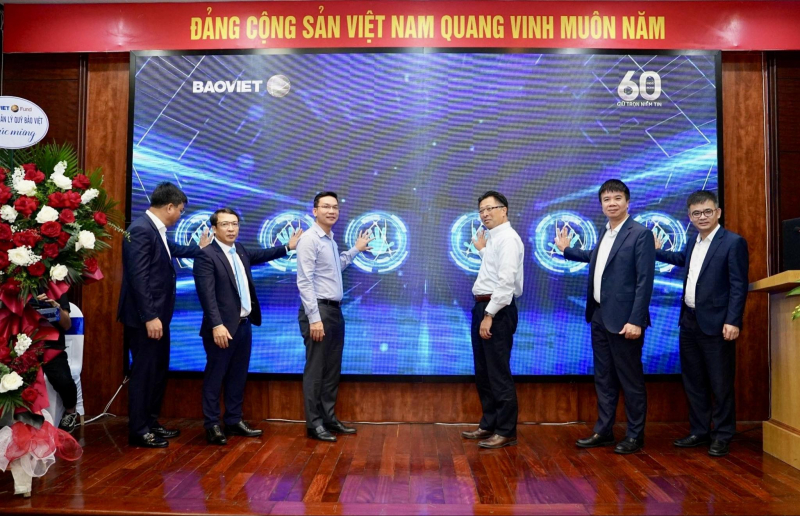 Tập đoàn Bảo Việt (BVH) lợi nhuận sau thuế hợp nhất 6 tháng đầu năm tăng trưởng 9,3% -0