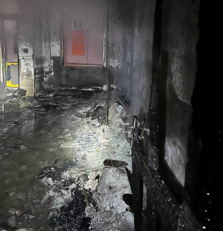 3 người được Cảnh sát PCCC giải cứu trong vụ cháy lúc rạng sáng ở TP Vũng Tàu -1