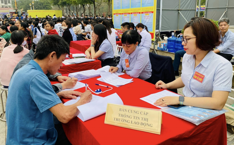 Thiếu lao động cục bộ đang diễn ra ở nhiều địa phương -0