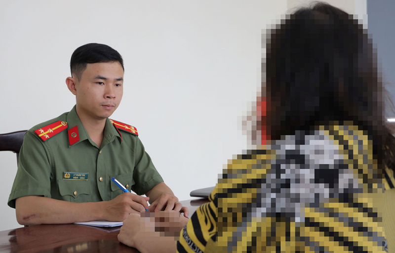 Nhiều chiêu trò mới trong lừa đảo mua hàng qua không gian mạng -0