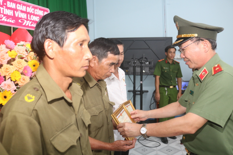 Vĩnh Long: Nhiều cách làm hay, sáng tạo trong phong trào toàn dân bảo vệ an ninh Tổ quốc -2