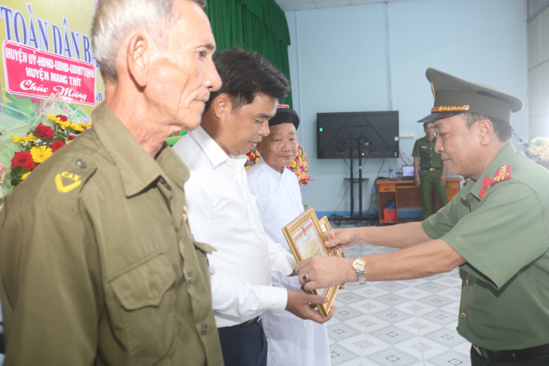 Vĩnh Long: Nhiều cách làm hay, sáng tạo trong phong trào toàn dân bảo vệ an ninh Tổ quốc -0