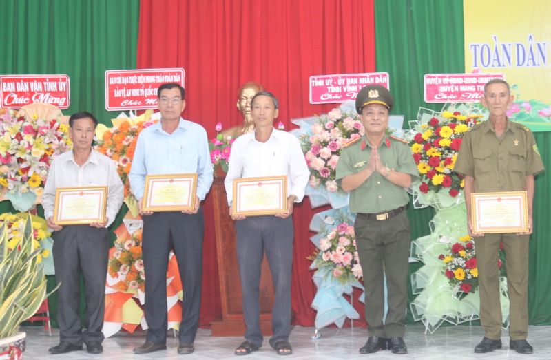 Vĩnh Long: Nhiều cách làm hay, sáng tạo trong phong trào toàn dân bảo vệ an ninh Tổ quốc -1