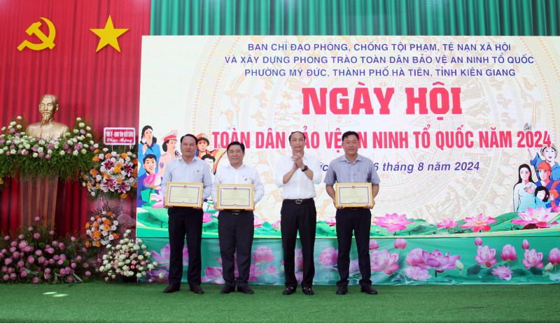 Xây dựng phong trào Toàn dân bảo vệ An ninh Tổ quốc trên không gian mạng -0