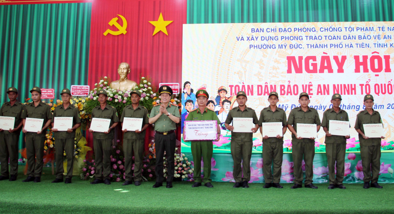 Xây dựng phong trào Toàn dân bảo vệ An ninh Tổ quốc trên không gian mạng -0