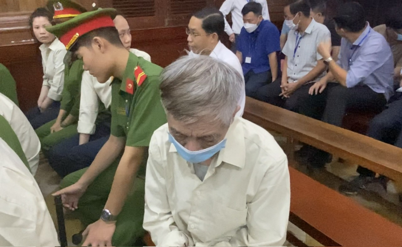 Nhiều bị cáo đưa tình tiết gia đình khó khăn, sức khỏe kém mong HĐXX giảm mức án -0