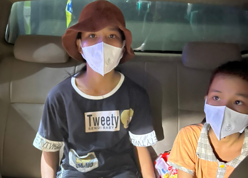 Những hành động đẹp của Cảnh sát Giao thông ở vùng cát nhận “mưa lời khen” -0