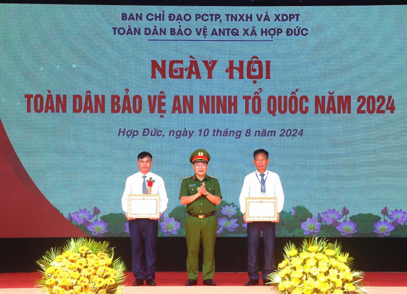 Sôi nổi Ngày hội toàn dân bảo vệ ANTQ ở tỉnh Bắc Giang -0