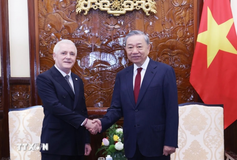 Tổng Bí thư, Chủ tịch nước Tô Lâm tiếp Đại sứ các nước trình Quốc thư -0