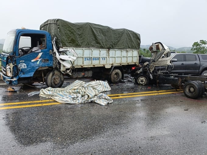 Cục Đăng kiểm thông tin về hạn đăng kiểm của 3 ô tô trong vụ tai nạn trên cao tốc Nội Bài - Lào Cai -0