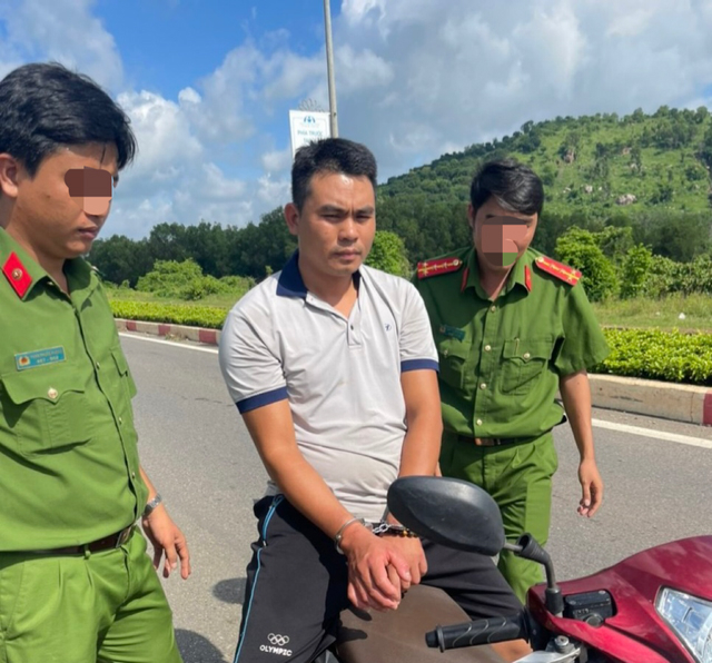 Khen thưởng các tập thể, cá nhân phá án nhanh vụ hiếp dâm ở Đồi Cừu -0