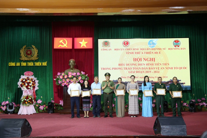 bang-khen2.jpg -0