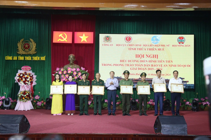 bang-khen3.jpg -1
