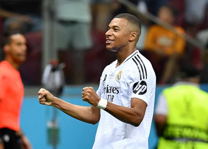 Kylian Mbappe có danh hiệu lớn đầu tiên cùng Real Madrid -0