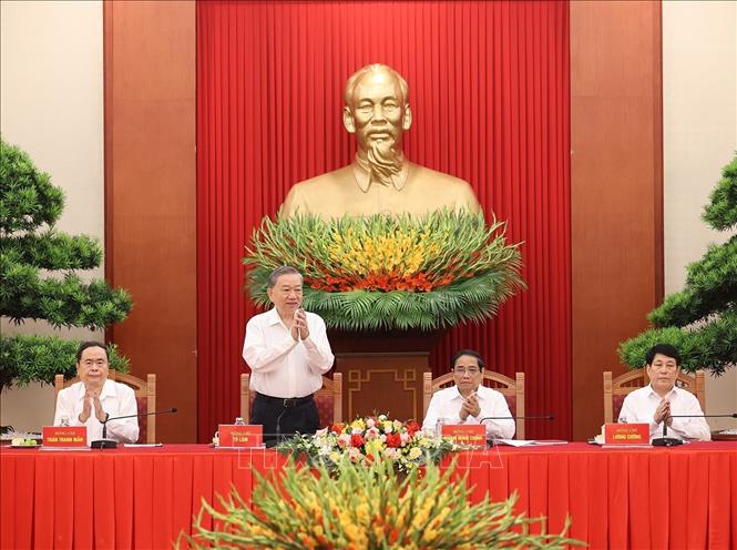 Tổng Bí thư, Chủ tịch nước Tô Lâm chủ trì Hội nghị gặp mặt các đồng chí lãnh đạo, nguyên lãnh đạo Đảng, Nhà nước -0