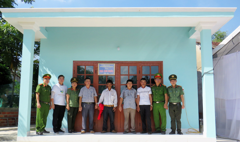 Bàn giao 2 căn nhà tình nghĩa cho hộ nghèo tại Quảng Nam -0