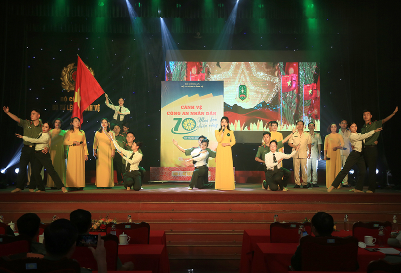 Góp phần lan tỏa hình ảnh người chiến sĩ CAND -0