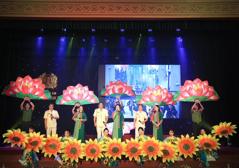 Góp phần lan tỏa hình ảnh người chiến sĩ CAND -0