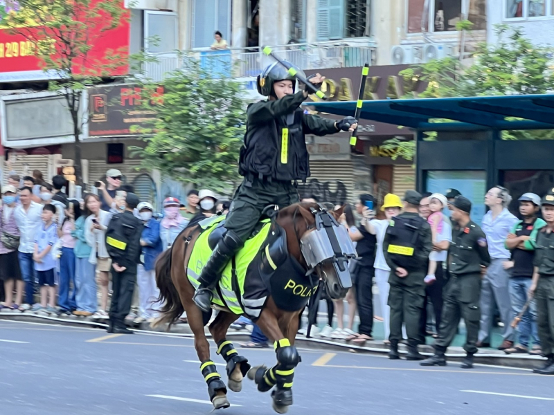 Chương trình đặc biệt biểu diễn võ thuật, diễu hành kỵ binh và nhạc kèn CAND -0