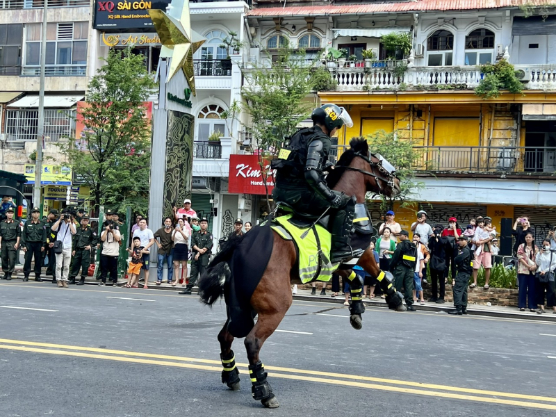 Chương trình đặc biệt biểu diễn võ thuật, diễu hành kỵ binh và nhạc kèn CAND -1