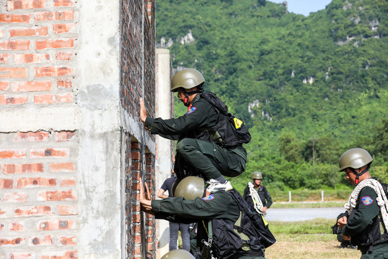 trang 20_số ĐB - Cảnh sát đặc nhiệm - “Quả đấm thép” của lực lượng CAND -0