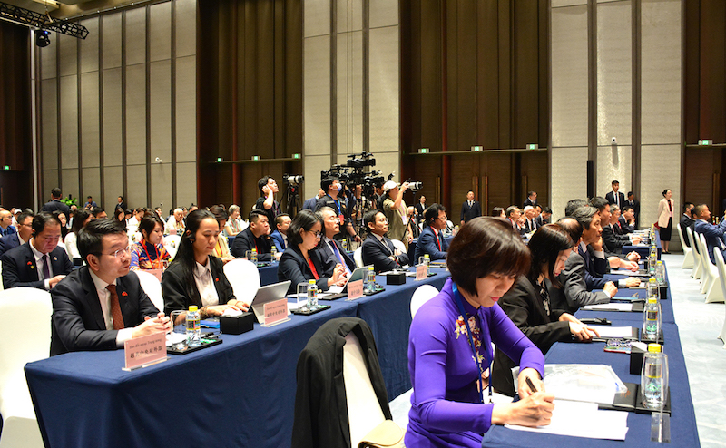 Vun đắp quan hệ Việt - Trung 