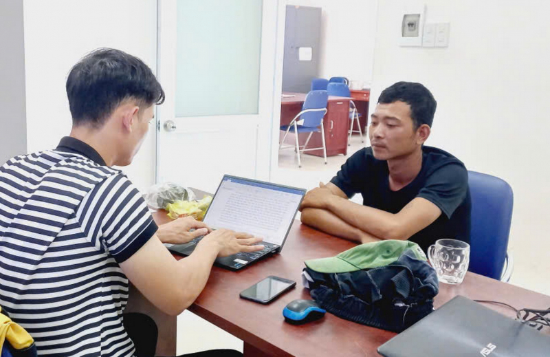 Truy nóng, bắt gọn đối tượng trộm cắp xuồng máy composite cùng ngư cụ -0