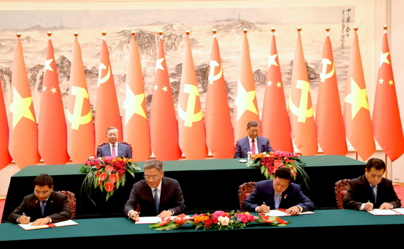 Lễ ký kết các văn kiện hợp tác giữa hai nước Việt Nam - Trung Quốc -0