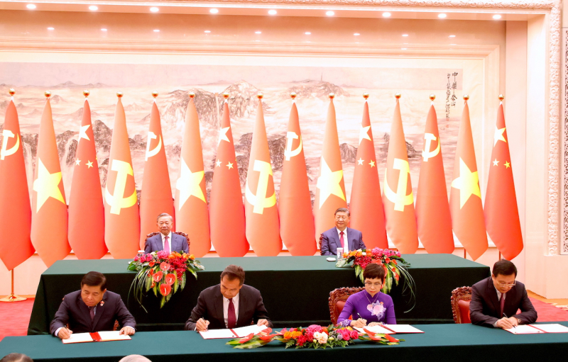 Lễ ký kết các văn kiện hợp tác giữa hai nước Việt Nam - Trung Quốc -0