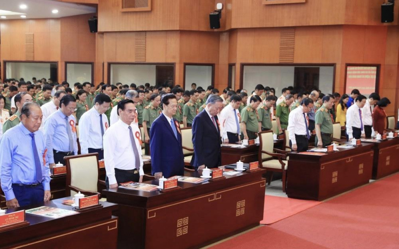 People’s Public Security Forces continue to study and implement President Ho Chi Minh’s Testament -0