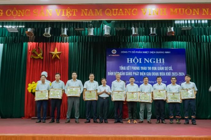 Tổng kết phong trào thi đua giảm sự cố, đảm bảo sẵn sàng phát điện giai đoạn mùa khô 2023 - 2024 -1