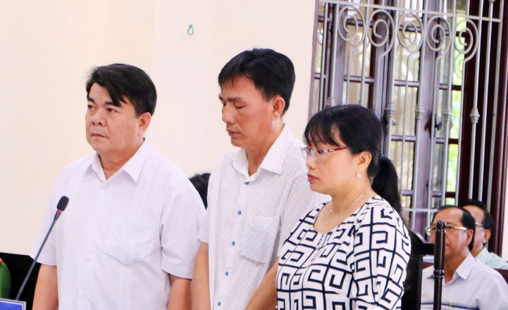 Miễn hình phạt cho các bị cáo trong vụ vi phạm đấu thầu ở CDC Hậu Giang -0