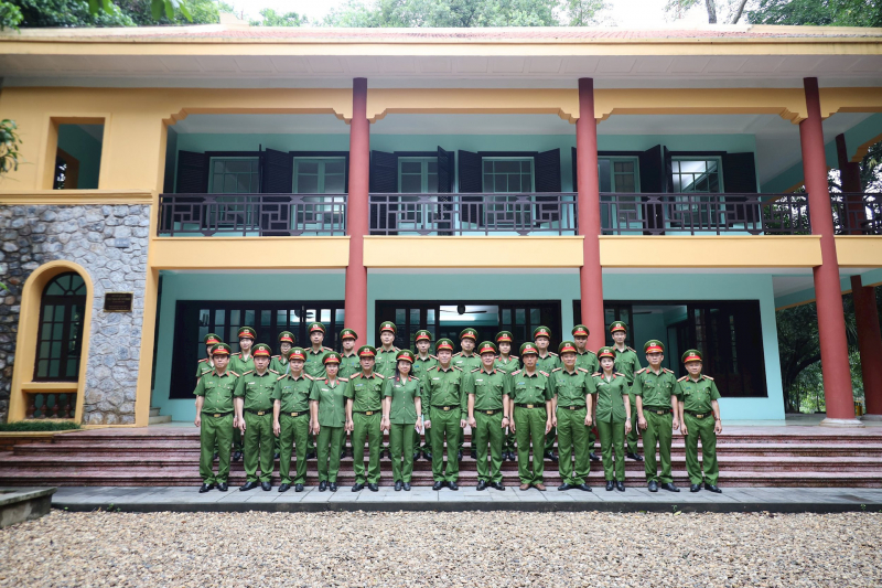 Cụm thi đua số 4 - Khối các đơn vị trực thuộc Bộ Công an báo công dâng Bác tại Khu di tích K9 -0