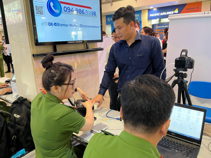 Công an TP Hồ Chí Minh nâng cao chất lượng công tác giải quyết thủ tục hành chính -0