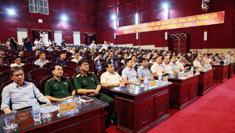 Phát triển kinh tế gắn liền với bảo tồn thiên nhiên, bảo vệ môi trường -0