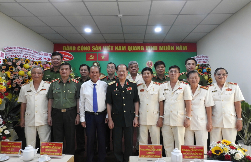 Hội Cựu CAND và Hội Cựu chiến binh TP Hồ Chí Minh ký kết chương trình phối hợp -0