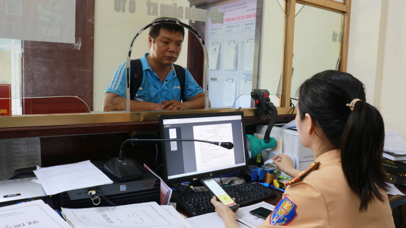 Phòng CSGT Nam Định triển khai đồng bộ, quyết liệt các giải pháp đảm bảo TTATGT -0