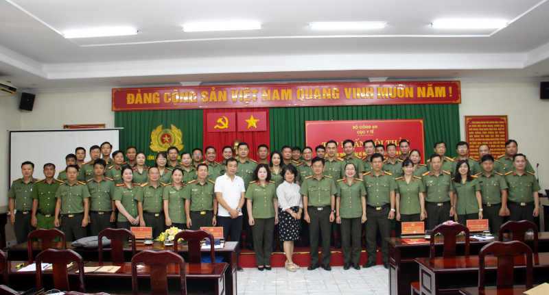 Tập huấn kỹ năng tuyên truyền về bảo vệ môi trường, ứng phó biến đổi khí hậu -0